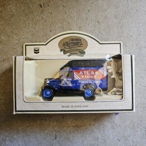 Chevron Belt Polarine Dark Vintage Packaged Boxed Collectible Memorabilia‎